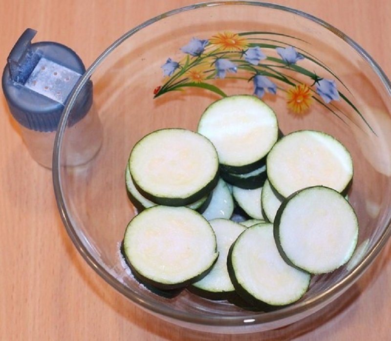 нарезать цукини