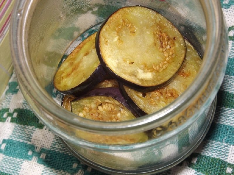 баклажаны в банке