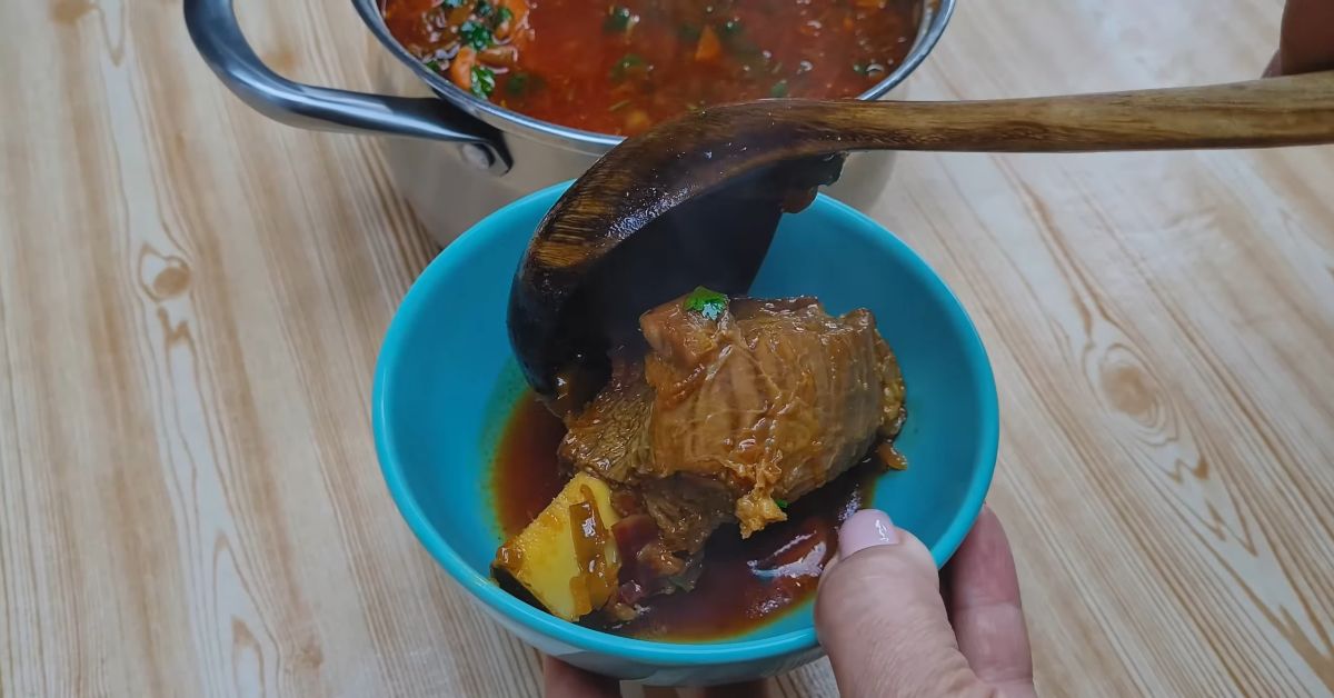 испанский суп с ребрышками