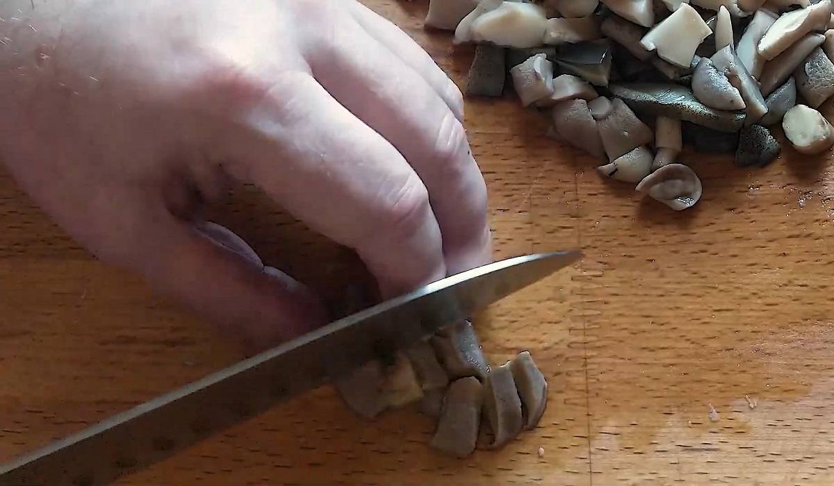 нарезка грибов