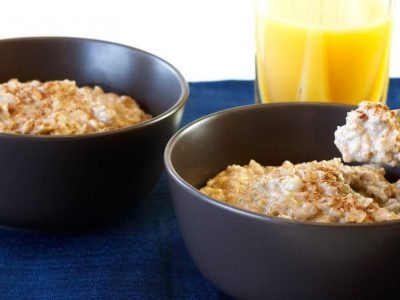 Овсянка в микроволновке на молоке