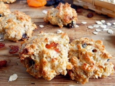 Овсяное печенье на кефире без муки и сахара