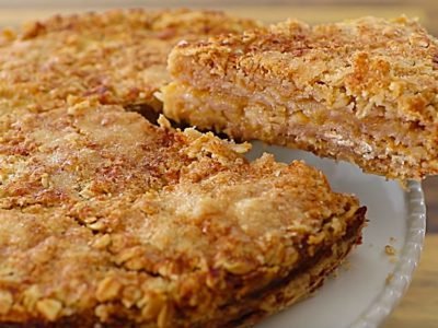 Овсяный пирог с яблоками