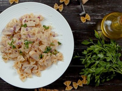 Паста с грибами в сливочном соусе