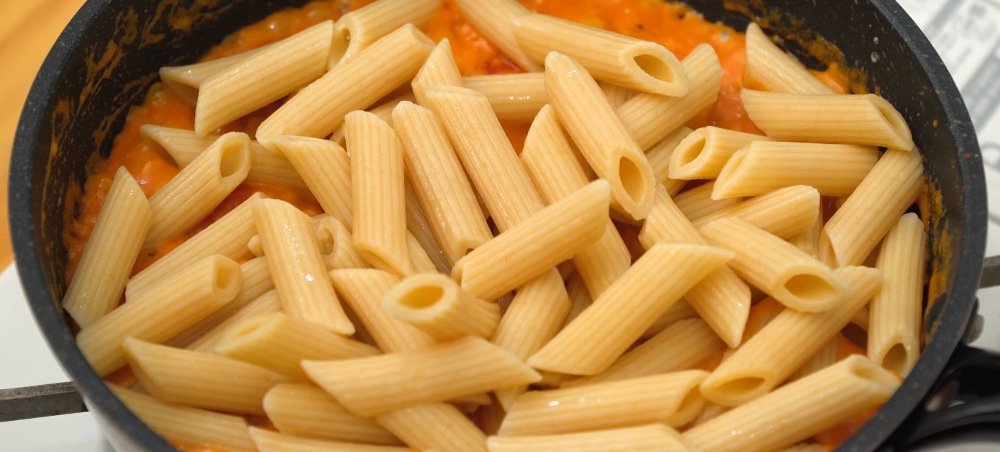 паста с томатами и сыром