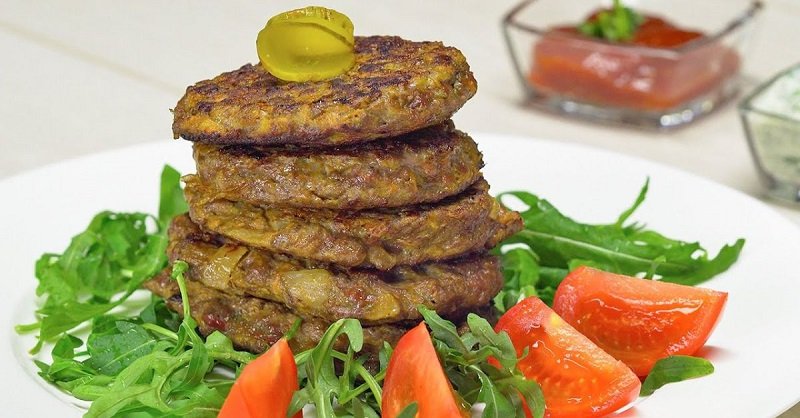 подача печеночных котлет