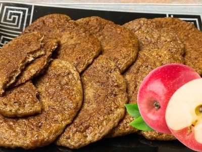 Печеночные оладьи с яблоками