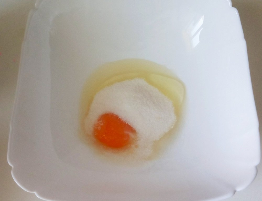 яйцо в миске