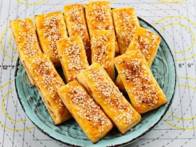 Несладкое печенье с творогом и тмином