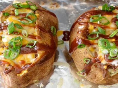 Печеный картофель в духовке