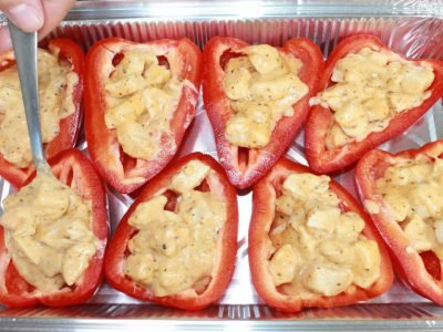 Перцы с курицей в духовке