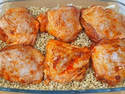 Питательная перловка с курицей в духовке