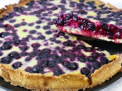 Песочный пирог со смородиной