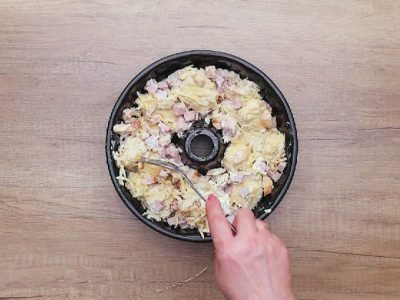 Пирог из дрожжевого слоеного теста