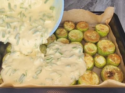 Заливной пирог из кабачков с сыром в духовке