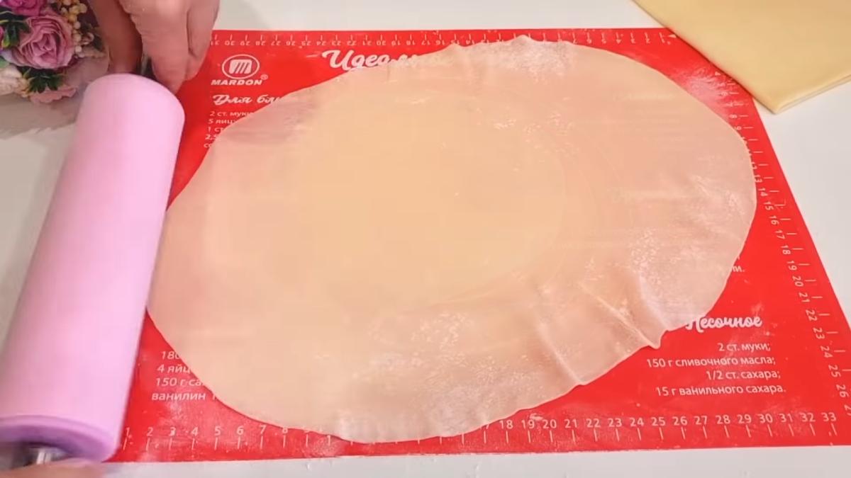 лист слоеного теста