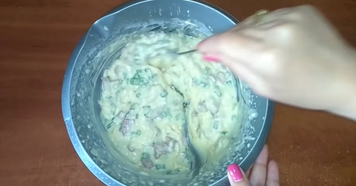 пирог с колбасой