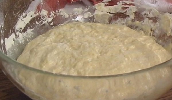 замесить тесто