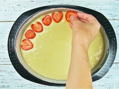 Пирог с клубникой