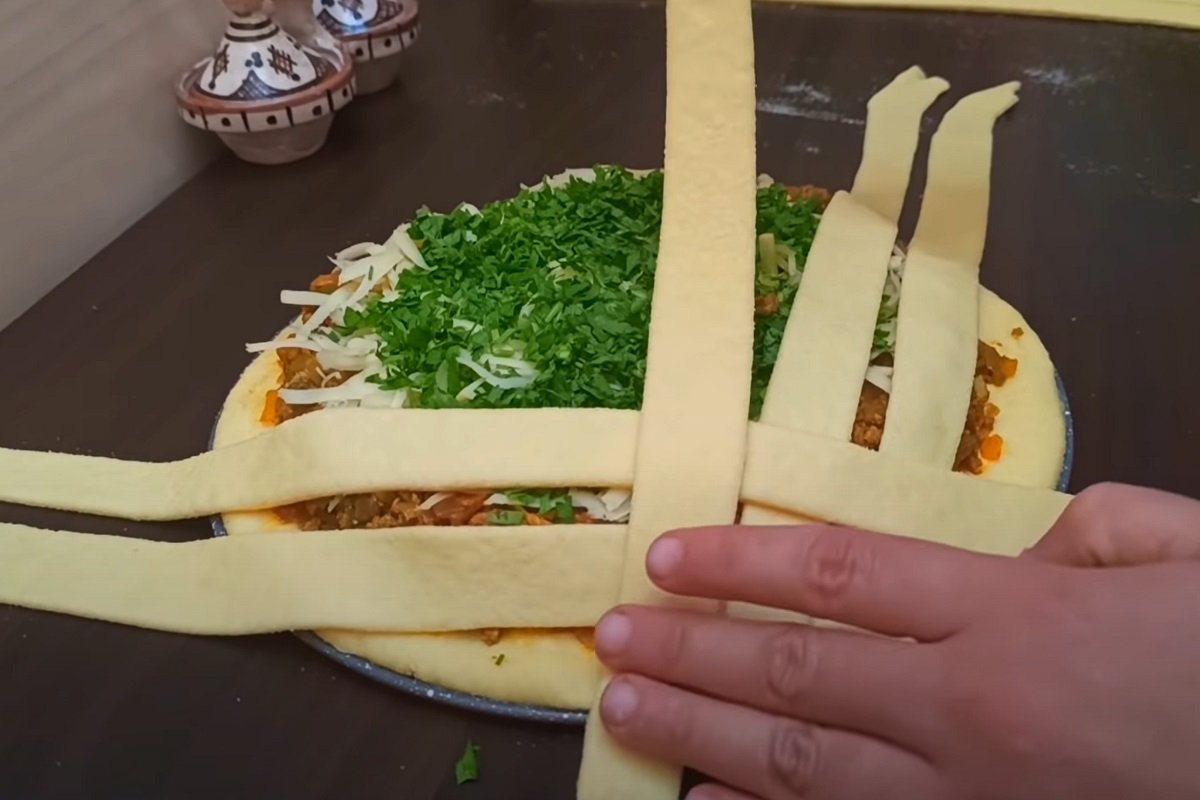 пирог с мясной начинкой