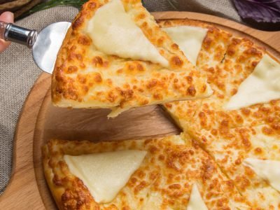 Пирог с плавленым сыром