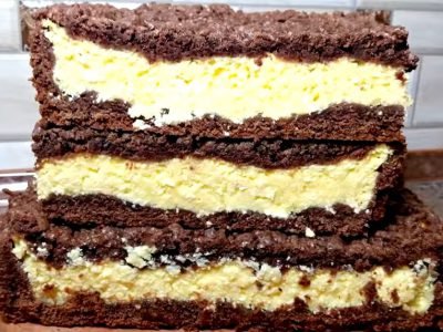 Пирог с творогом и вареной сгущенкой