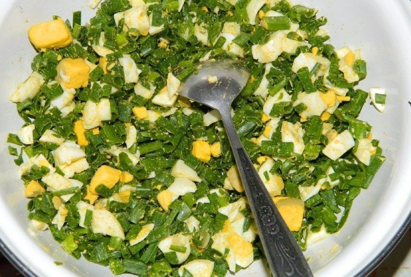 начинка лук с яйцами