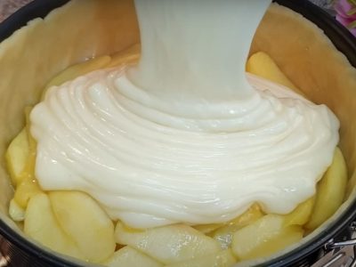 Французский яблочный пирог с заварным кремом