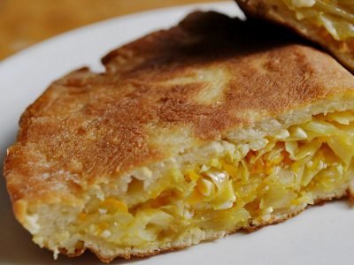 Пирог «Шарлотка с капустой»