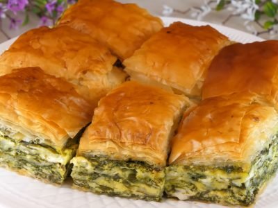 Пирог со шпинатом и сыром