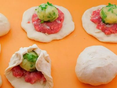 Пирожки с фаршем и картошкой в духовке