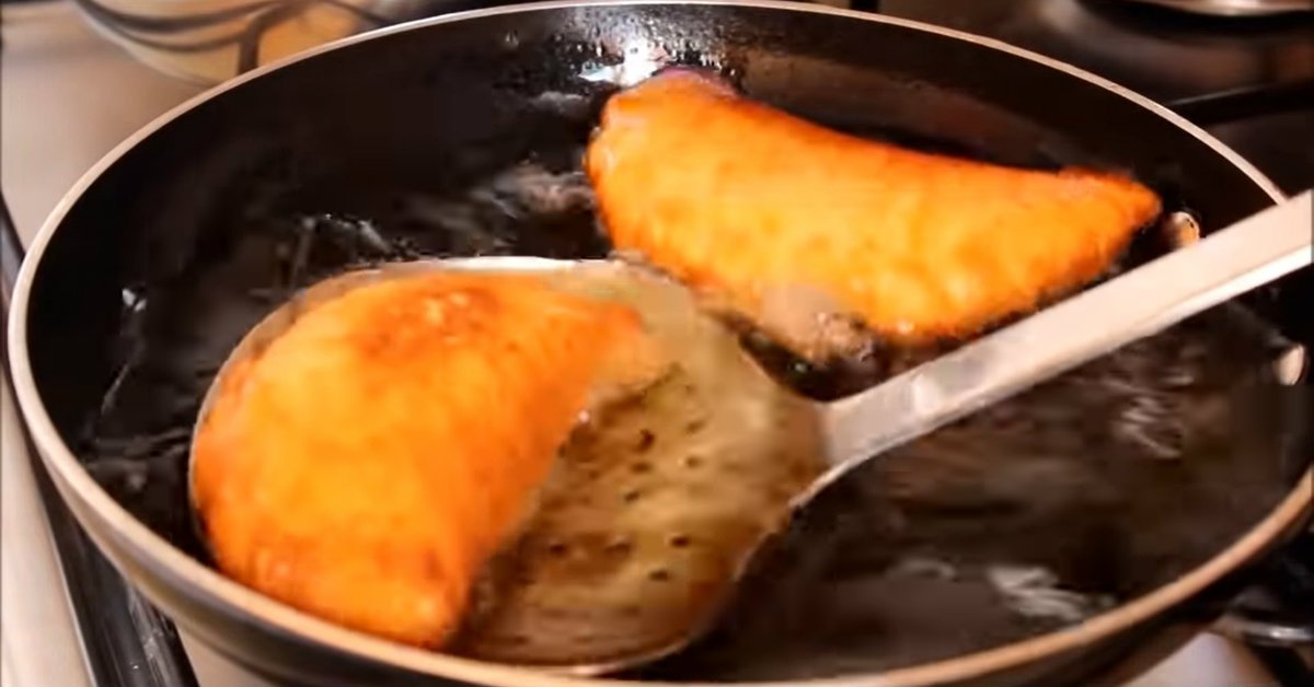 пирожки на сковороде