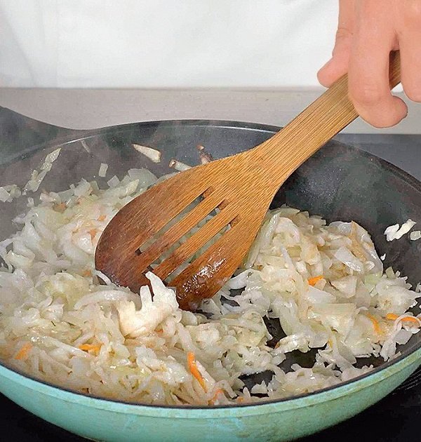 пирожки с квашеной капустой