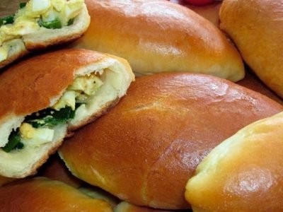 Пирожки с творогом и зеленью