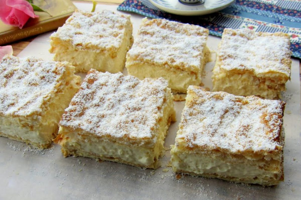 слоеное пирожное