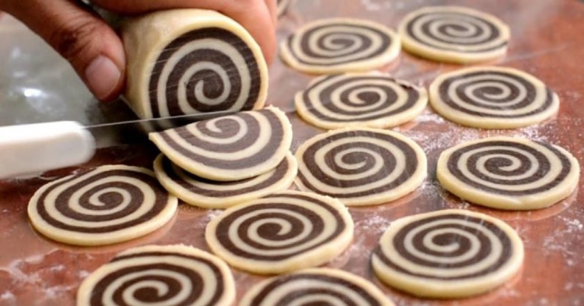Хрустящее шоколадное печенье на скорую руку, рецепт с фото и видео — centerforstrategy.ru