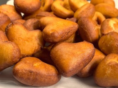 Быстрые пончики на сгущенном молоке без выпечки