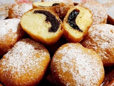 Пончики с маком и повидлом