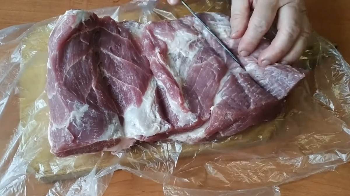 мясо на рулет