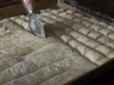 Пышки в сладком соусе