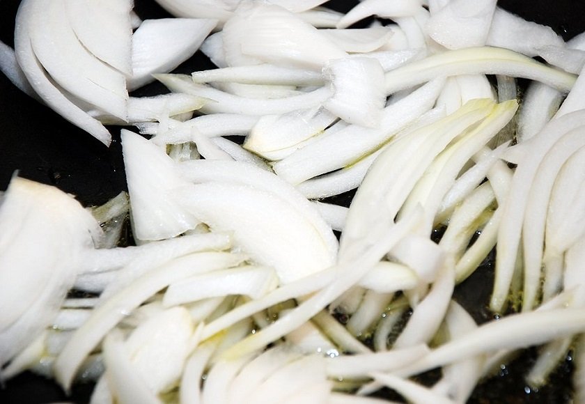 как нарезать лук