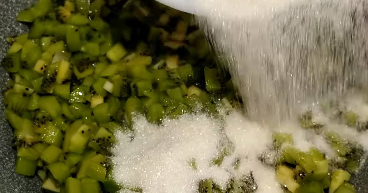 киви с сахаром