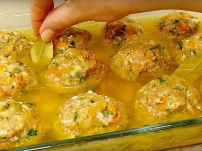 Рис с тефтелями в духовке