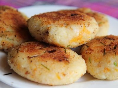 Рисовые котлеты на сковороде