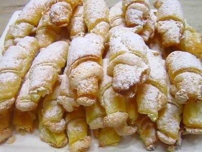 Нежные рогалики с безе