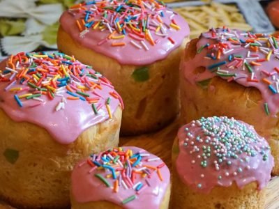 Розовая глазурь