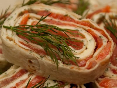 Рулет из лаваша с семгой