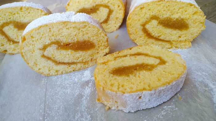 яблочный бисквит