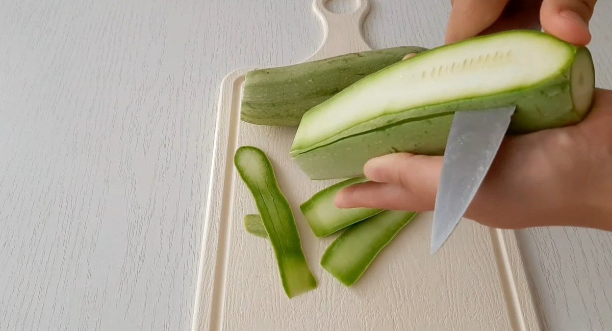 нарезание кабачков