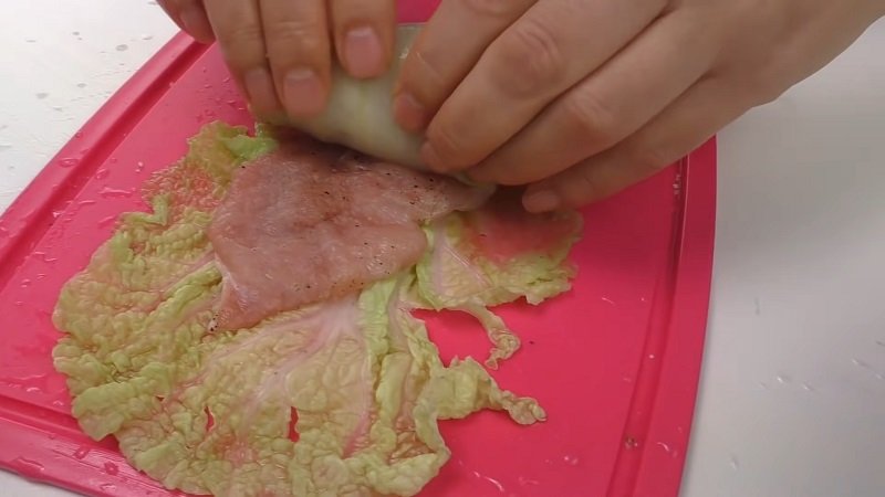 выкладка мяса на капусту